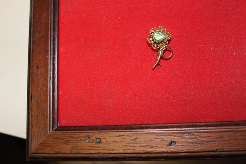 Spilla metallo dorato fiore